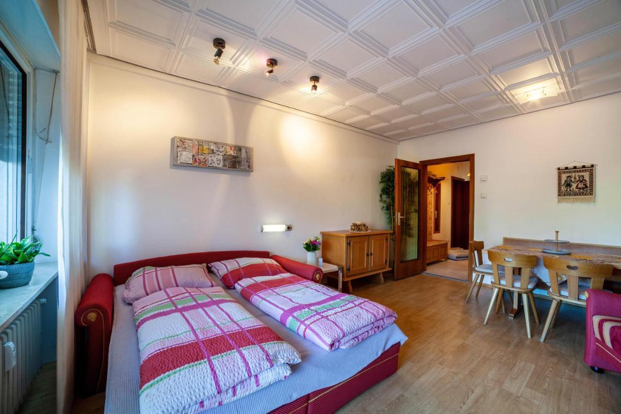 Ella Apartment *
